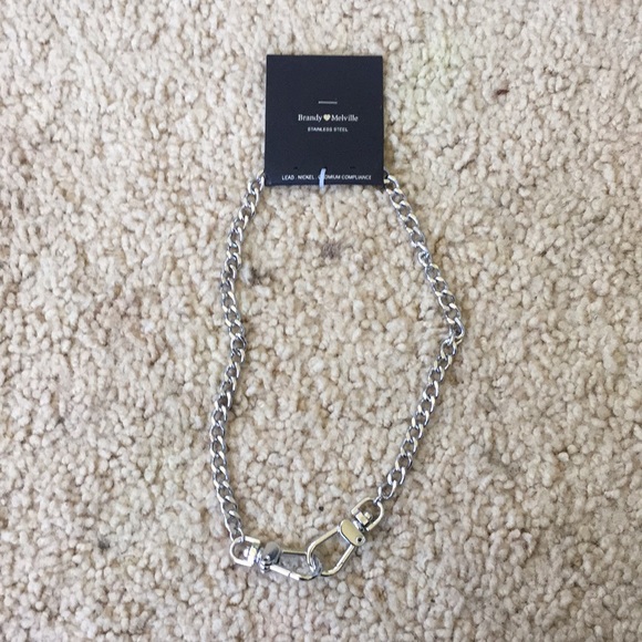 Brandy Melville silver carabiner chain necklace - Picture 2 of 2